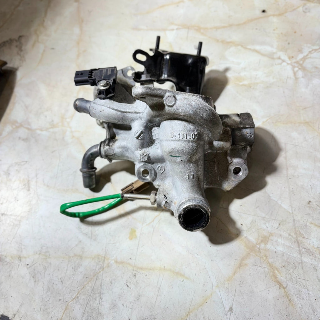 147173974R EGR Valve Throttle Body Housing Renault Dacia Logan II Sandero 1.5