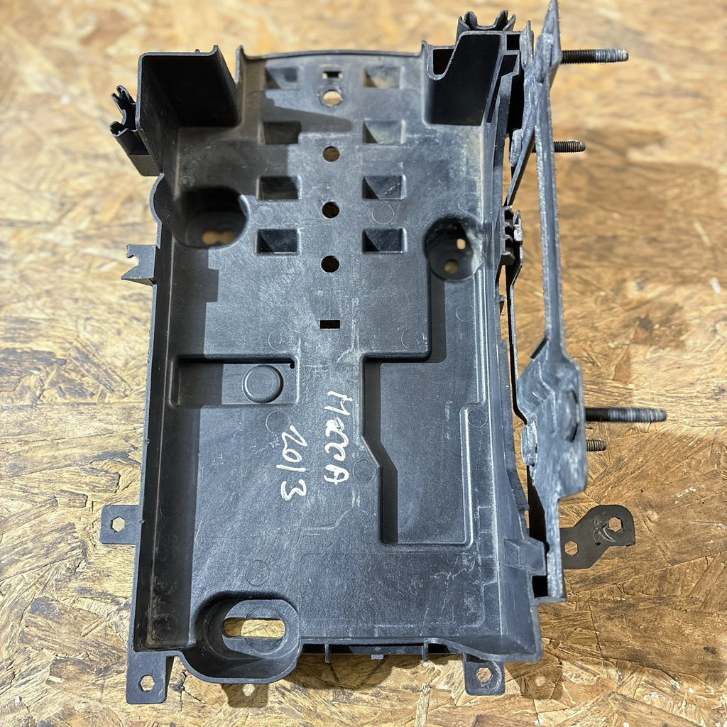 VAUXHALL OPEL Mokka 1.7 Mk1 DIESEL 2013 Battery Holder Tray 95933269