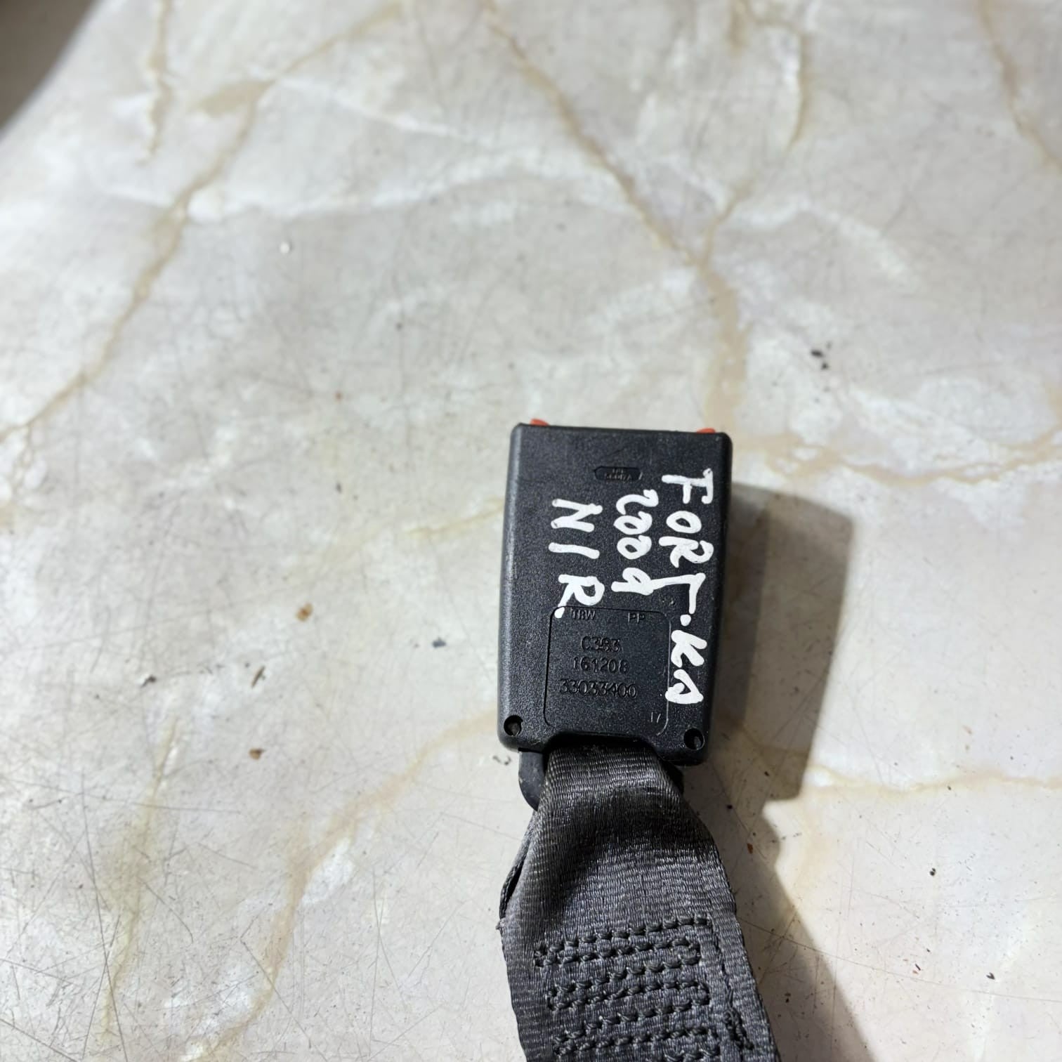 Ford Ka MK2 Passengers Rear Seatbelt Buckle Catch 33033400 2009