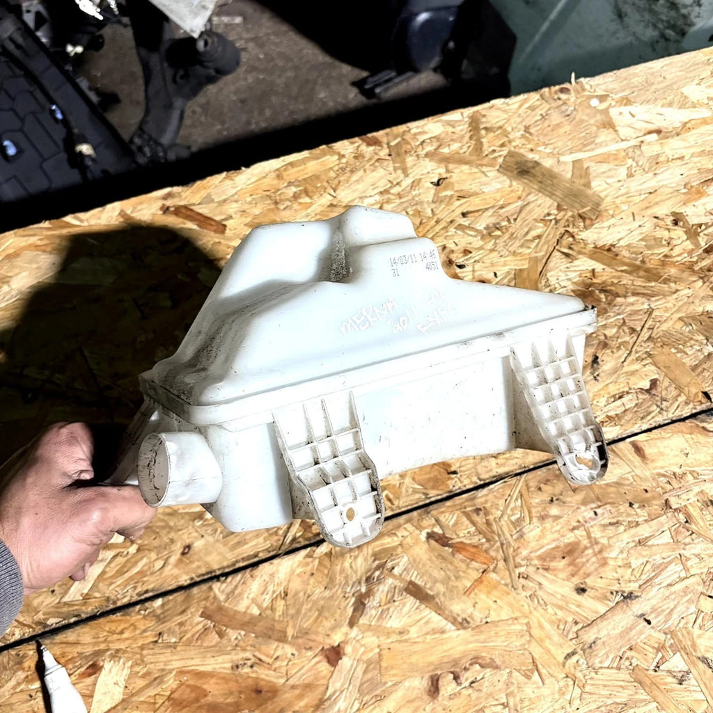 VAUXHALL MERIVA B 2011 WASHER BOTTLE RESERVOIR TANK + NECK + PUMP