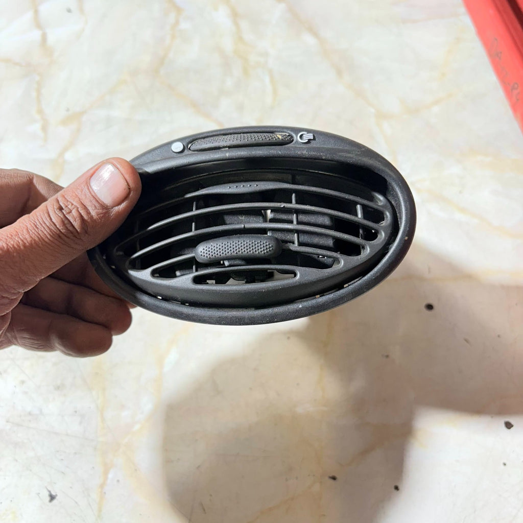 FORD FOCUS MK1 98-05 HEATER AIR VENT LEFT 98AB19893BJW
