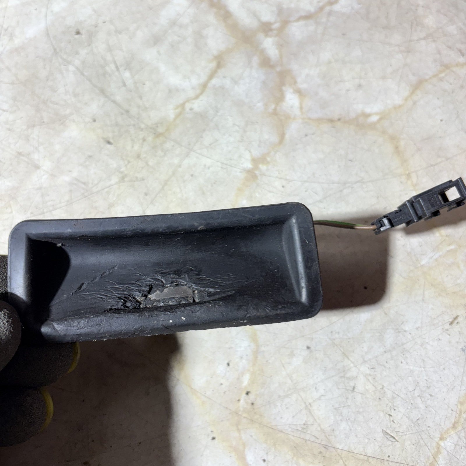 Skoda Fabia 5J MK2 2006-2014 tailgate Switch Button