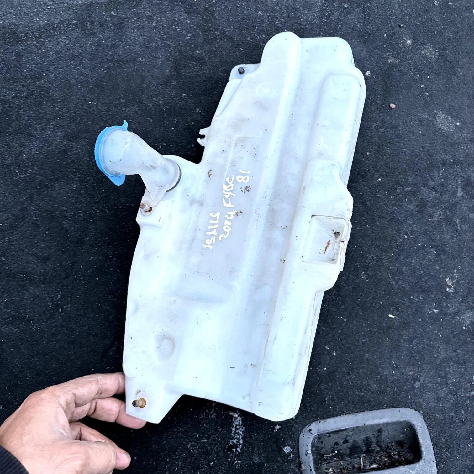 Suzuki Ignis 2002-2006 5 Door Screenwash Washer Bottle Tank 38450-86G00