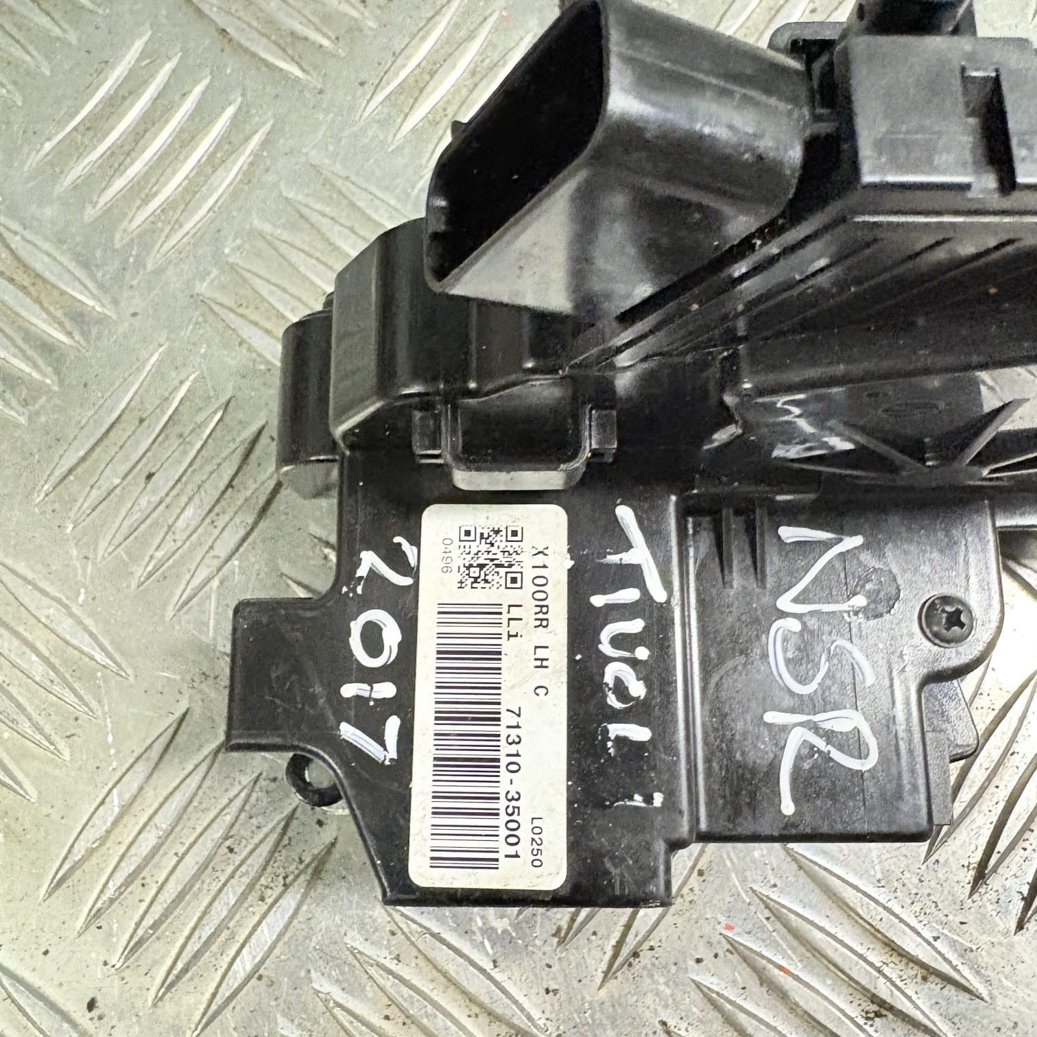 7131035001 PASSENGER REAR DOOR LOCK/E1-B3-51-2/FOR SSANGYONG TIVOLI CRYST 2017