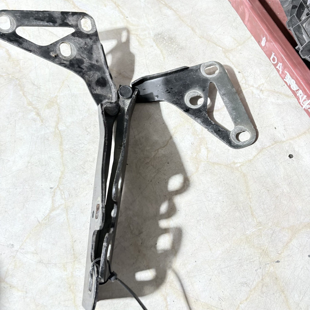 Opel Astra 2006 Set bonnet hood hinge Left/Right Front