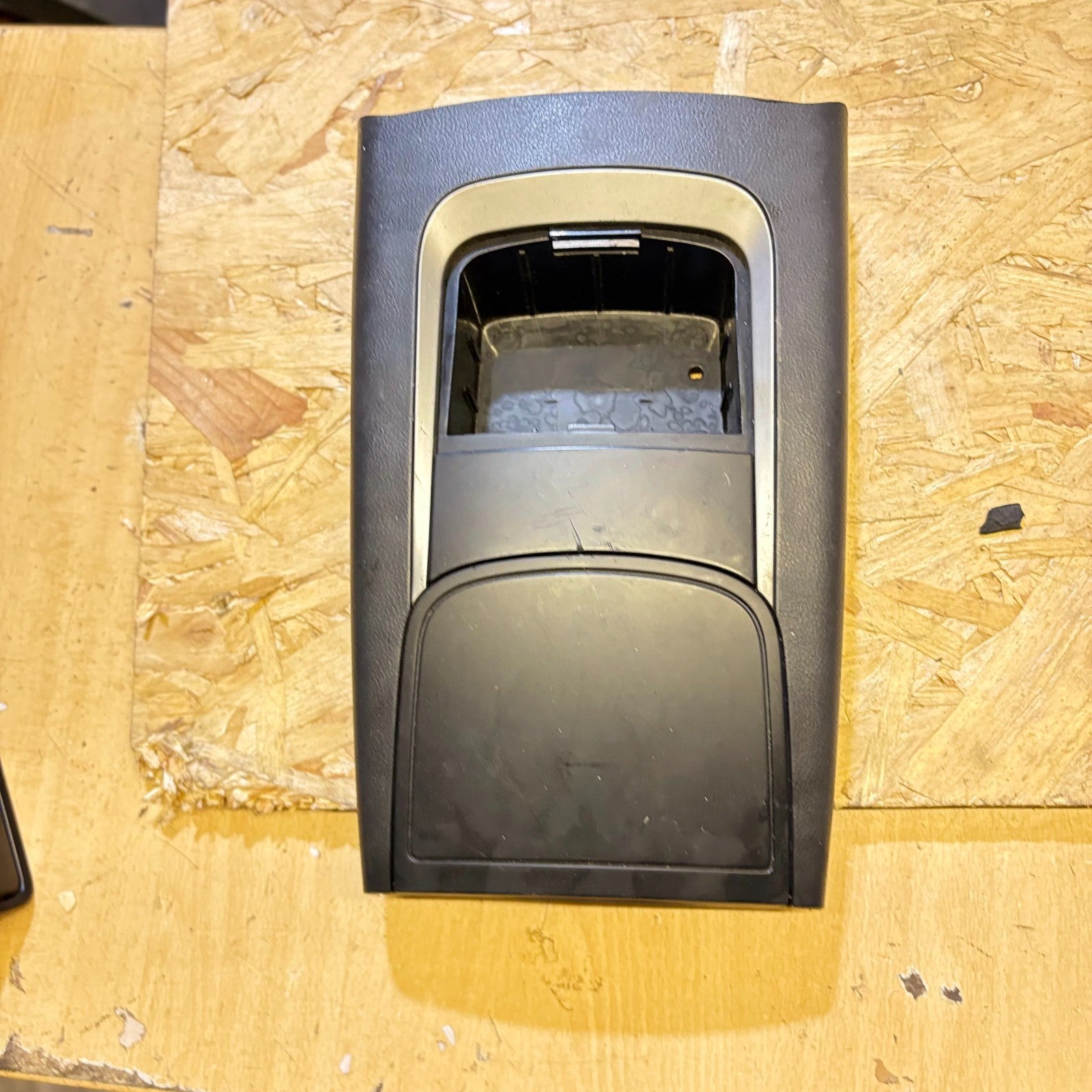 2012 MG Centre Console Trim SAIC MOTOR 30001850
