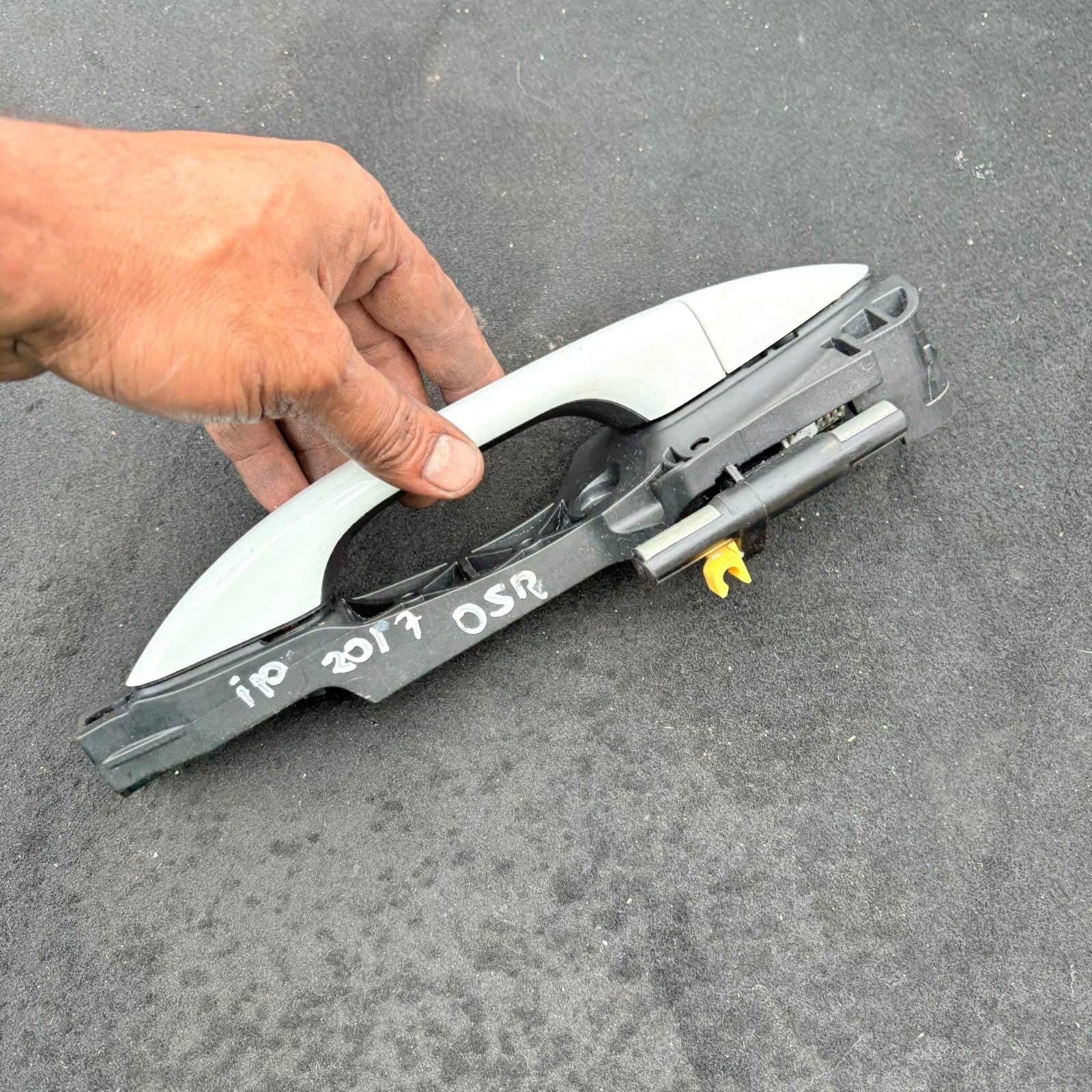 HYUNDAI I10 2013-2019 REAR RIGHT OFFSIDE OUTER DOOR HANDLE 83660