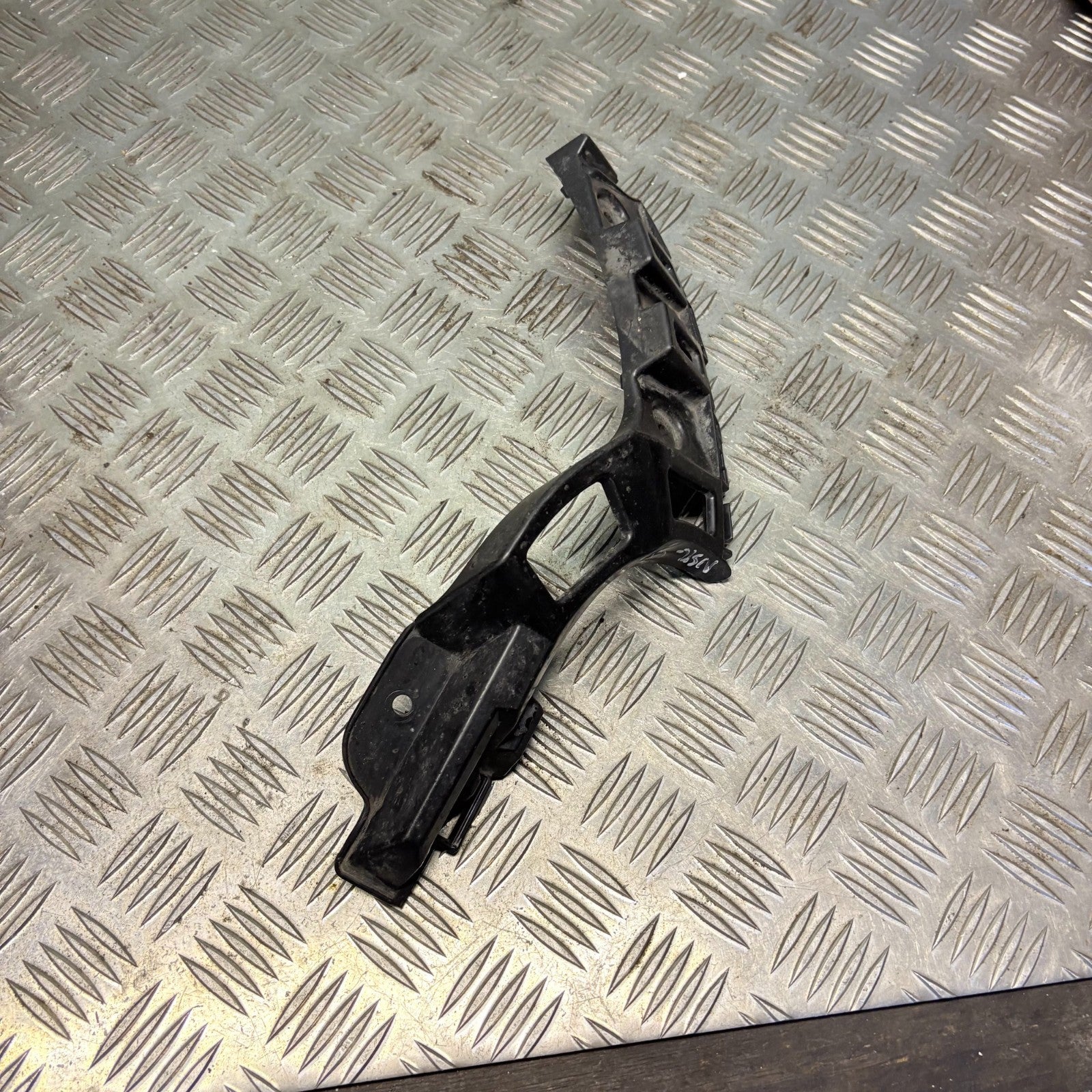 Skoda Citigo 2011-2019 Rear Left Bumper Bracket Guide 1S6807393D VW Up Seat Mii