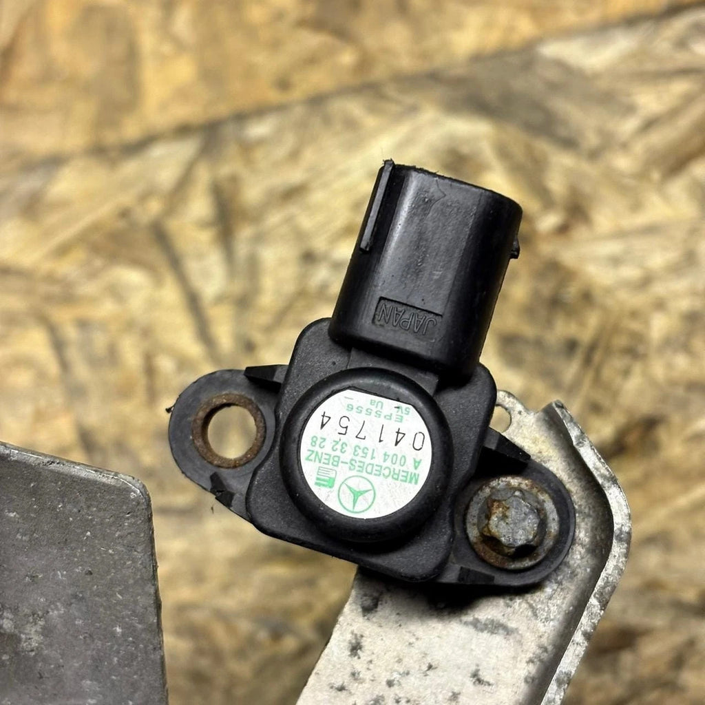 MAP Sensor fits MERCEDES Manifold Pressure Bosch A0041533228 A0051535028 2005