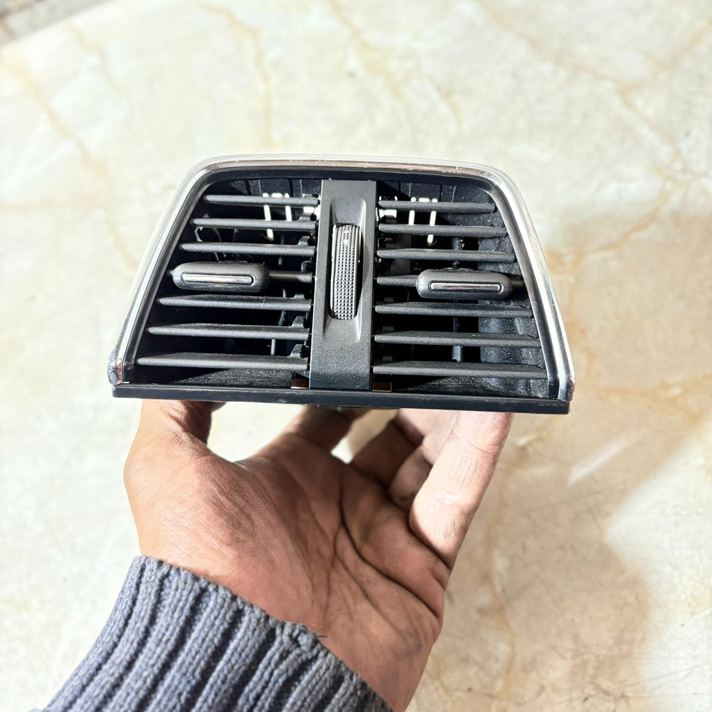 Skoda Octavia Mk3 2013-2020 Rear Centre Console Air Vent Grille 5E0819203B