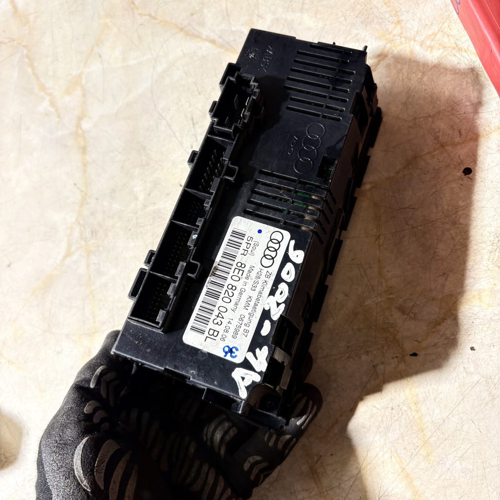 Audi A4 B7 A/C Air Condition Heater Climate Control Panel 8E0820043BL 2006