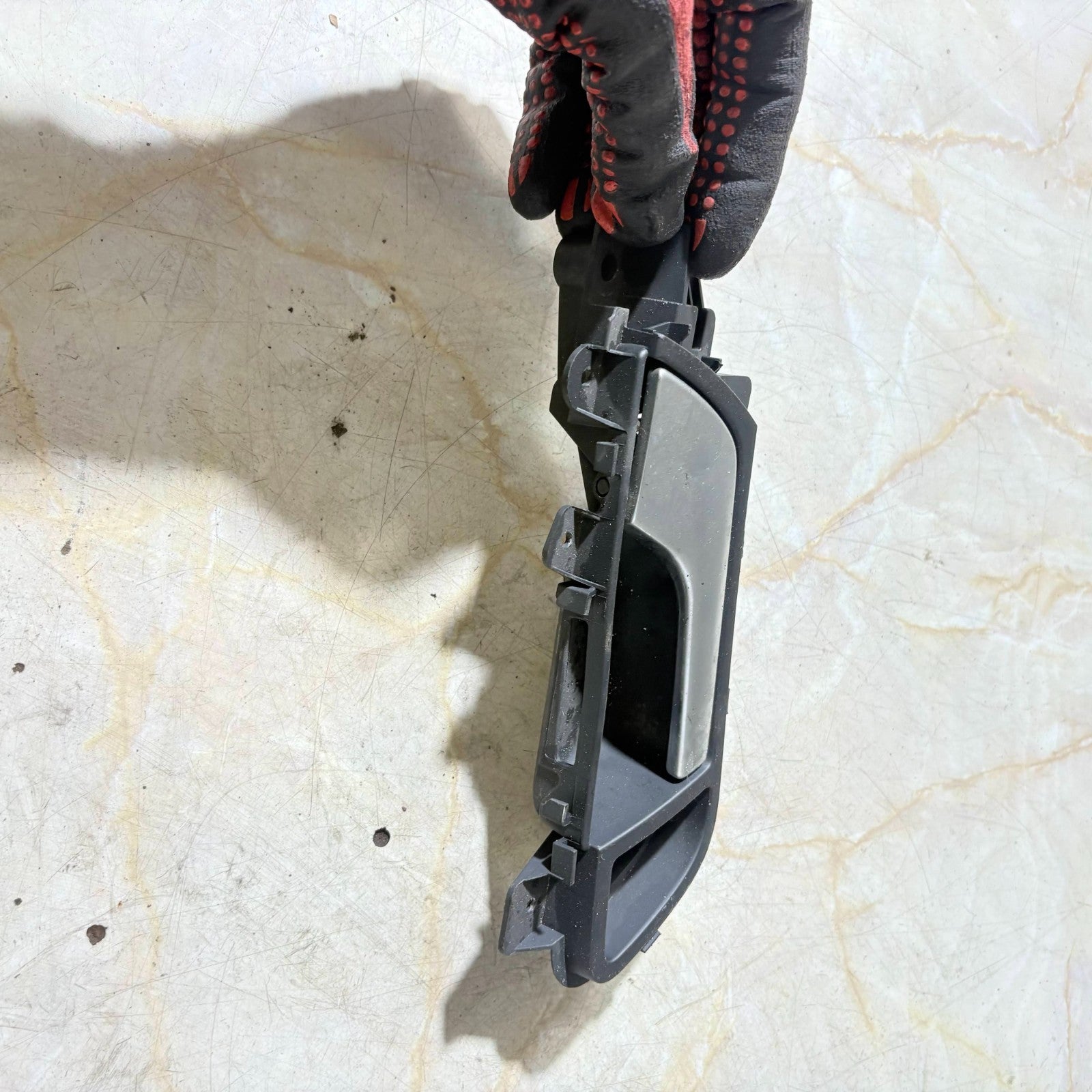 2009-2016 AUDI A4 B8 O/S/F DRIVERS SIDE FRONT INTERIOR HANDLE 8K0 837 020