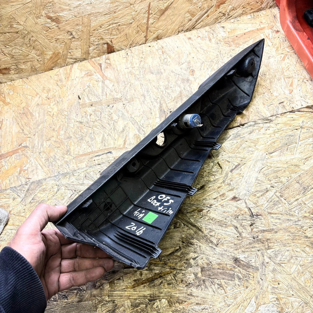 Kia Ceed JD 2012-2018 Right Boot Side Trim Panel +12V 85740A2000WK