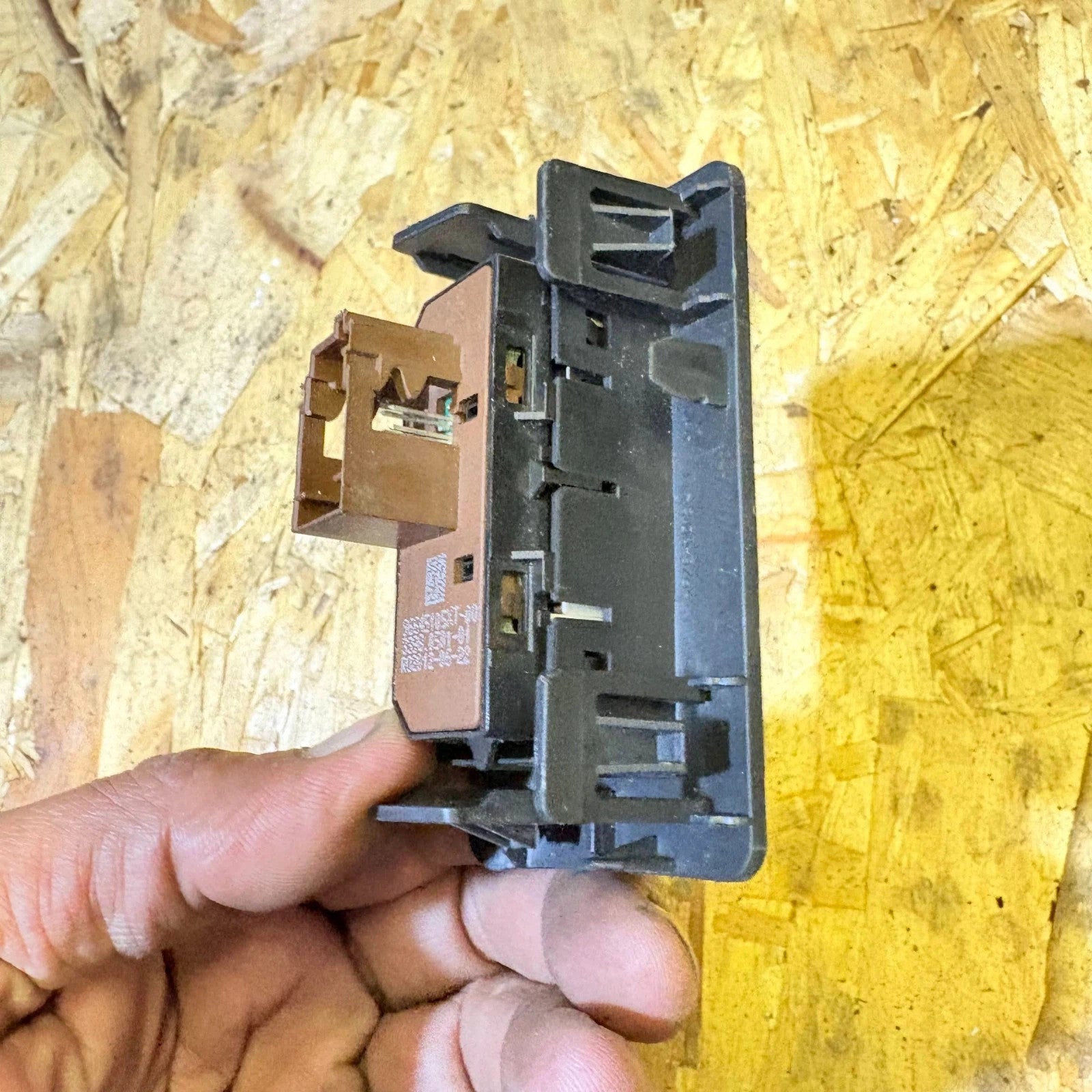 Citroen DS3 2010-2015 ESP OFF Traction Control Switch Button 96645105XT 6490AQ