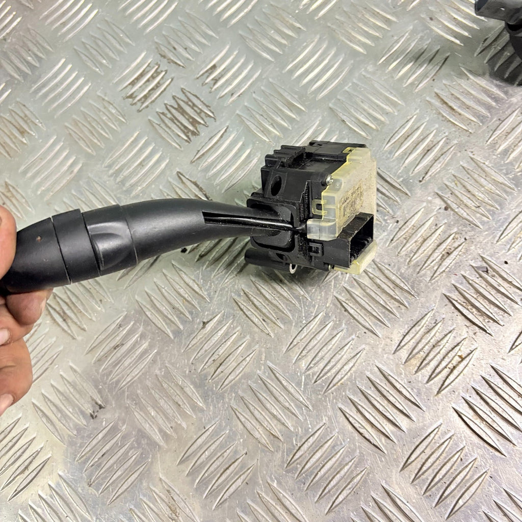 HYUNDAI I30 MK1 WIPER/WASHER STALK SWITCH 3693PA 2007-2012
