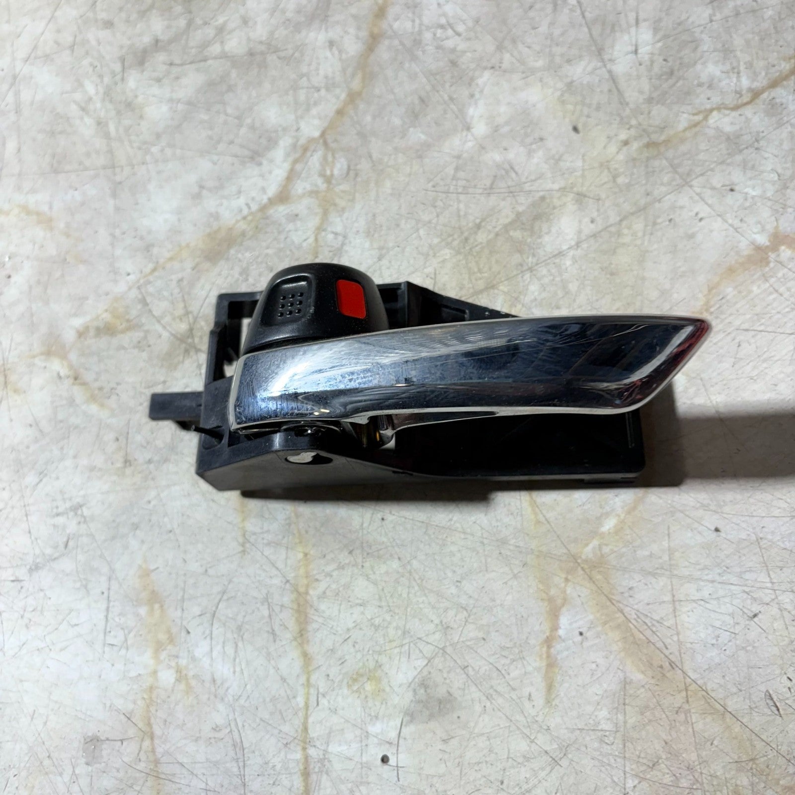 FRONT LEFT PASSENGER SIDE INNER DOOR HANDLE FOR SUZUKI S-CROSS 2016-2021