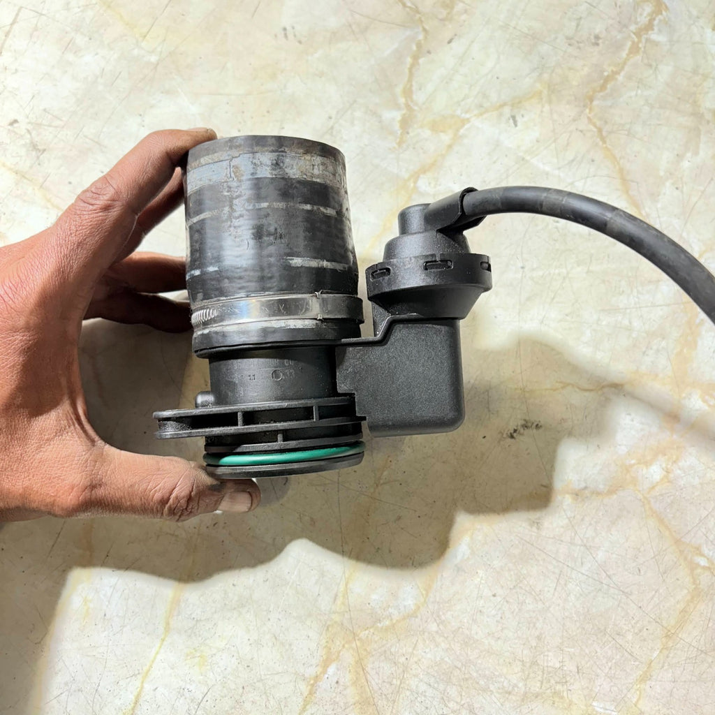 Bosch Turbocharger Intercooler Pipe Bracket