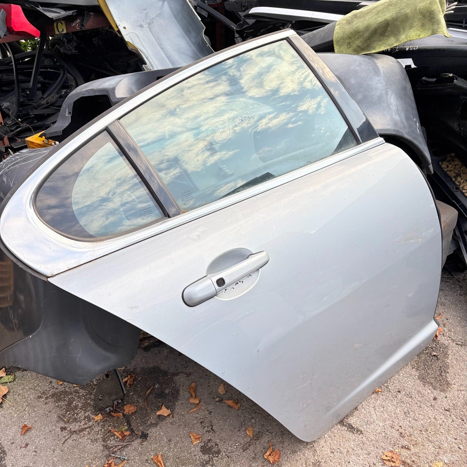Jaguar XF X250 2008-2015 Saloon Rear Right Complete Door Free Postage C2Z2013