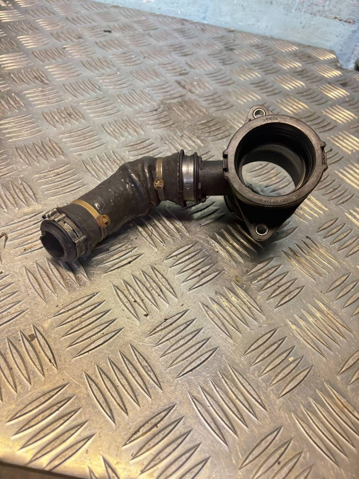 Volvo V40 Cross Country D2 1.6D Turbo Intake Hose 1051412S03 28783290 2012-2016