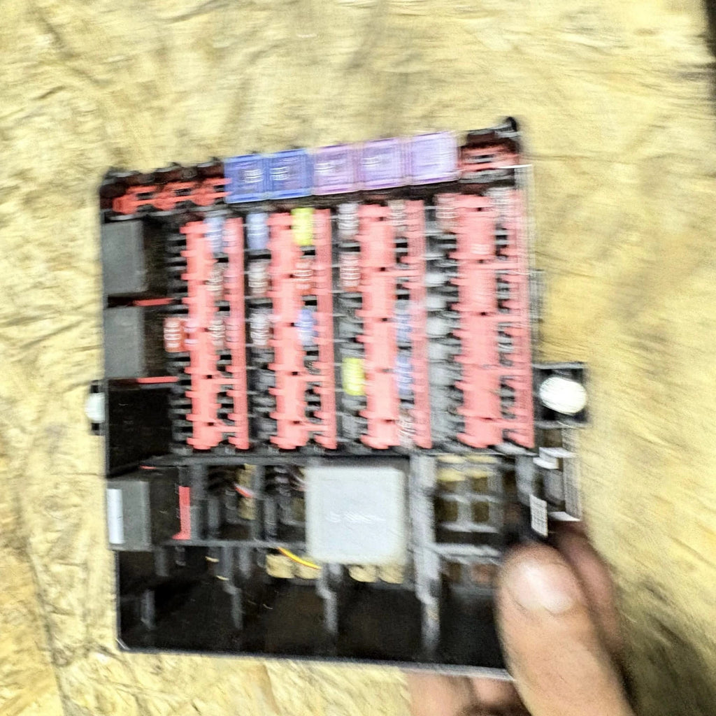 FORD Fiesta Mk7 2016 FUSE BOX F1BT-14A005-YNA