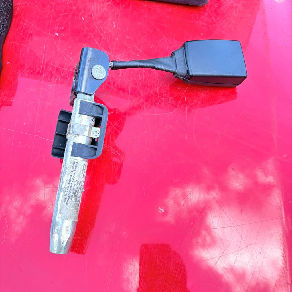 A2038681339 33010666 Seat Belt Holder(Seat Belt Buckle) Passenger rear 2016 NSR