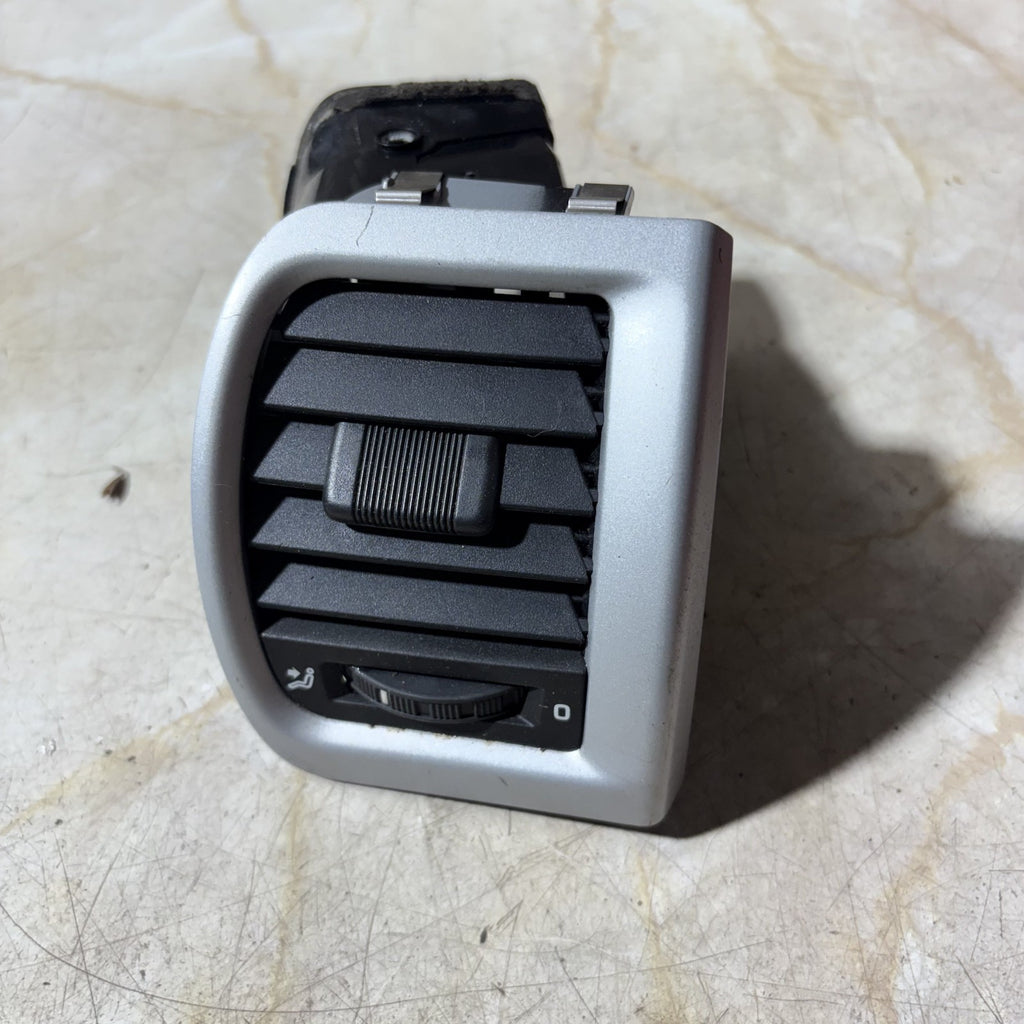 2007-2012 SKODA FABIA MK2 DRIVER FRONT DASHBOARD AIR VENT 5J0819702