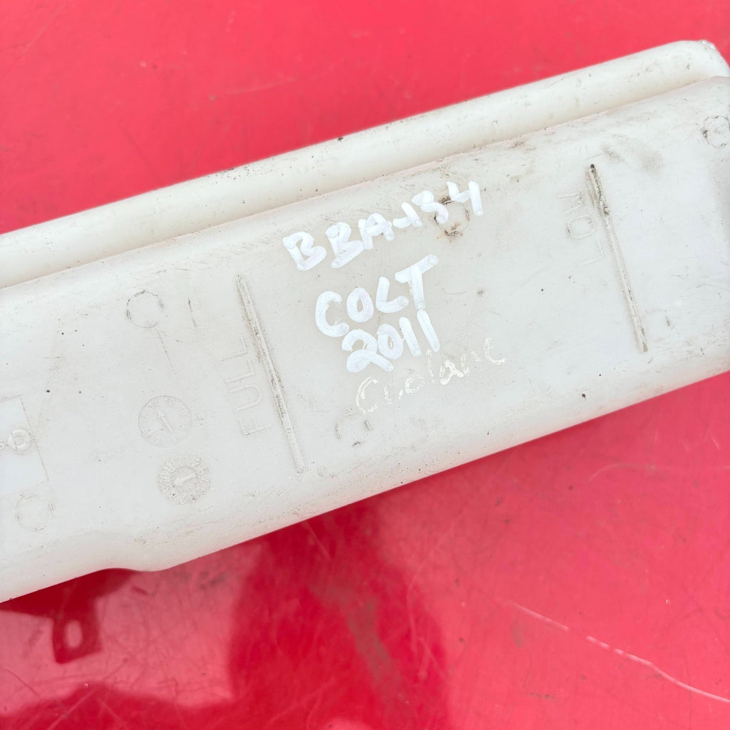 Mitsubishi Colt Expansion Tank coolant A 454 500 02 49 MN130400 2005-2012