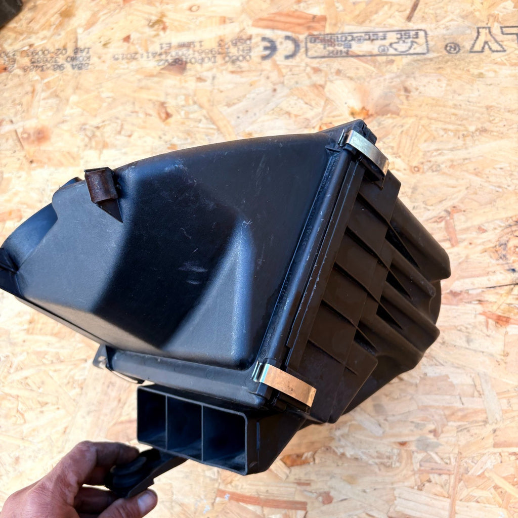 2001-2008 Skoda Superb 3U Mk1 2.5 V6 TDI Air Filter Box Housing 3B0133837BB