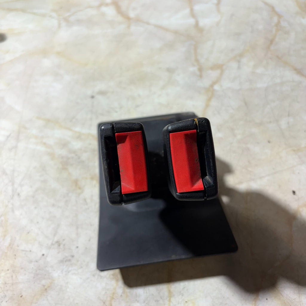 BMW MINI Rear Seat Belt Buckles Pair Centre R50 R53 One/Cooper 5321261A 01-06