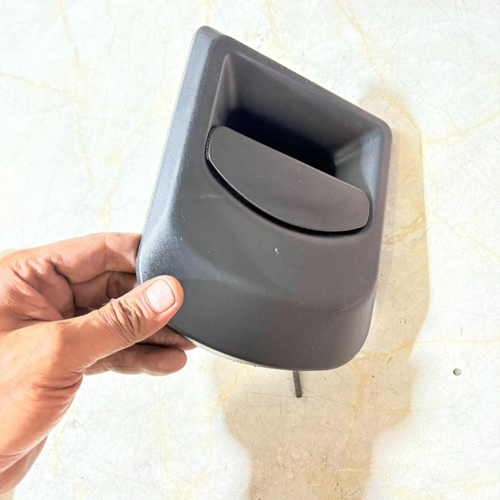IVECO DAILY E5 2011-2014 DOOR HANDLE EXTERIOR (FRONT PASSENGER SIDE)