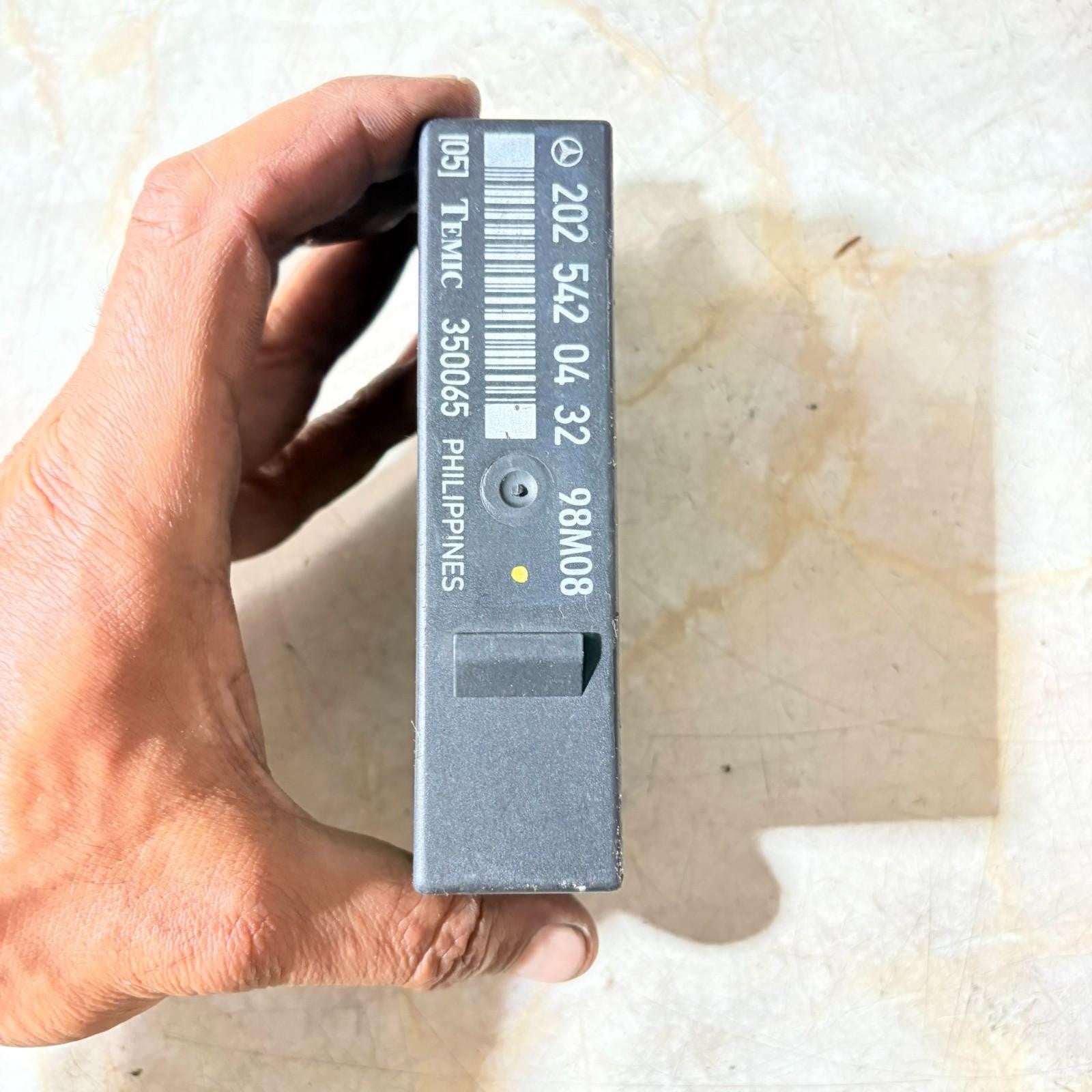 MERCEDES 2000-2010 W203 C250 SPORT AUTO LIGHT CONTROL MODULE 202 542 04 32