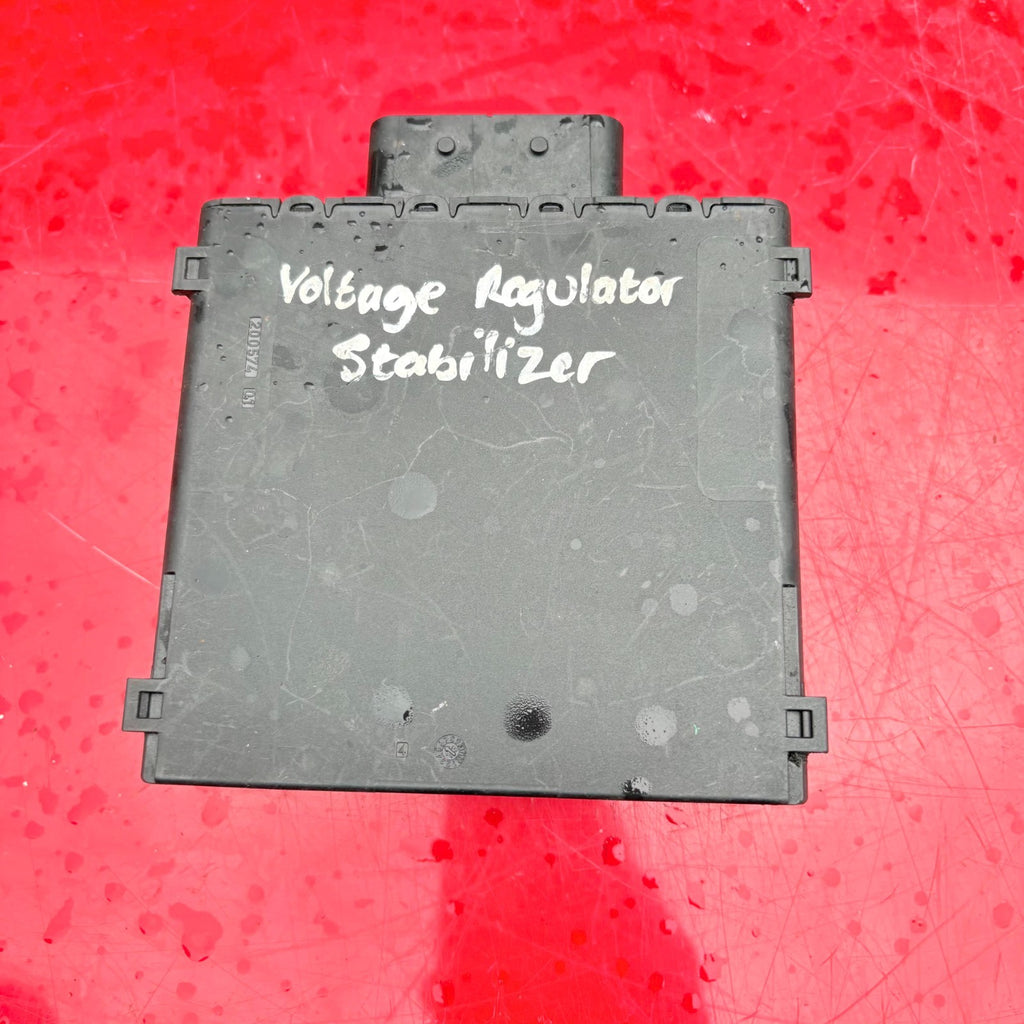 Audi A4 B8 2008-2015 DC/DC Voltage Stabiliser Control Unit 8K0959663