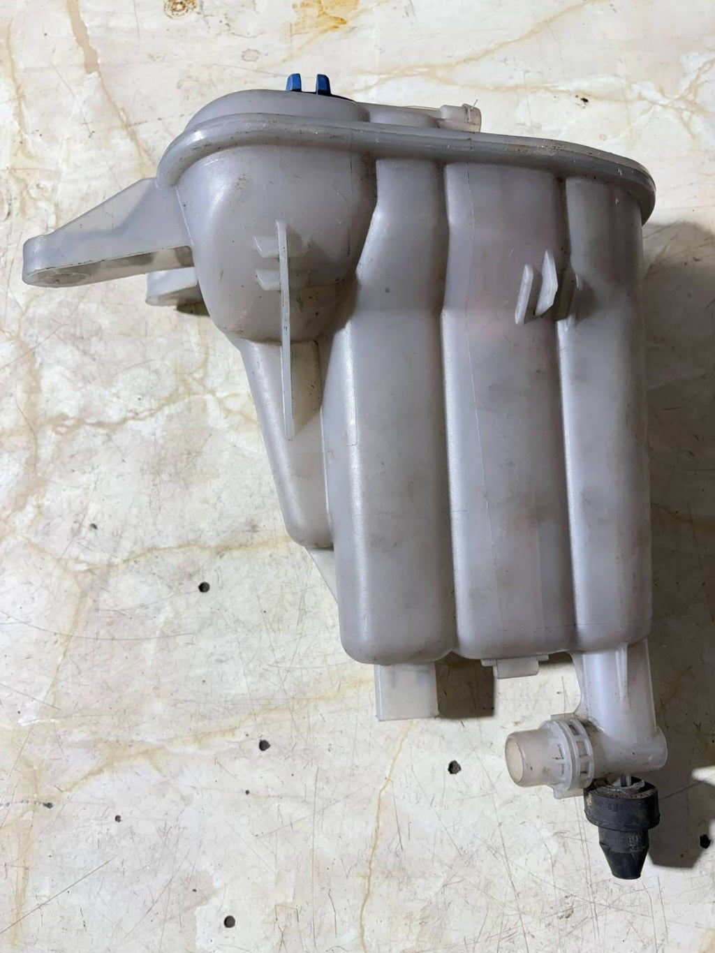 2009 AUDI A5 2.0 TDI Quattro S Line 2DR CAHA COOLANT EXPANSION BOTTLE 8K0121403G