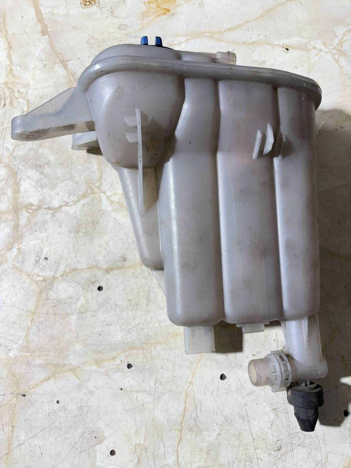 2009 AUDI A5 2.0 TDI Quattro S Line 2DR CAHA COOLANT EXPANSION BOTTLE 8K0121403G