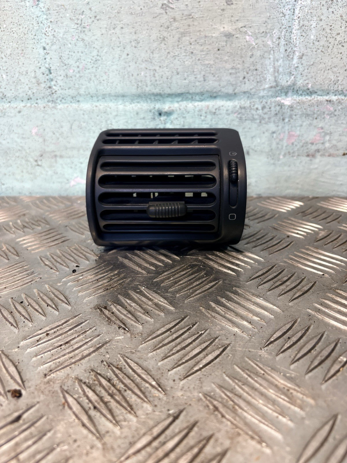 FIAT SCUDO 1998-2006 FRONT DRIVERS SIDE DASHBOARD AIR VENT 1461978077