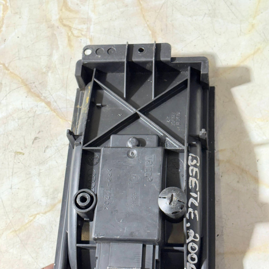 VW Beetle 2006 Heater Blower Motor Fan Resistor