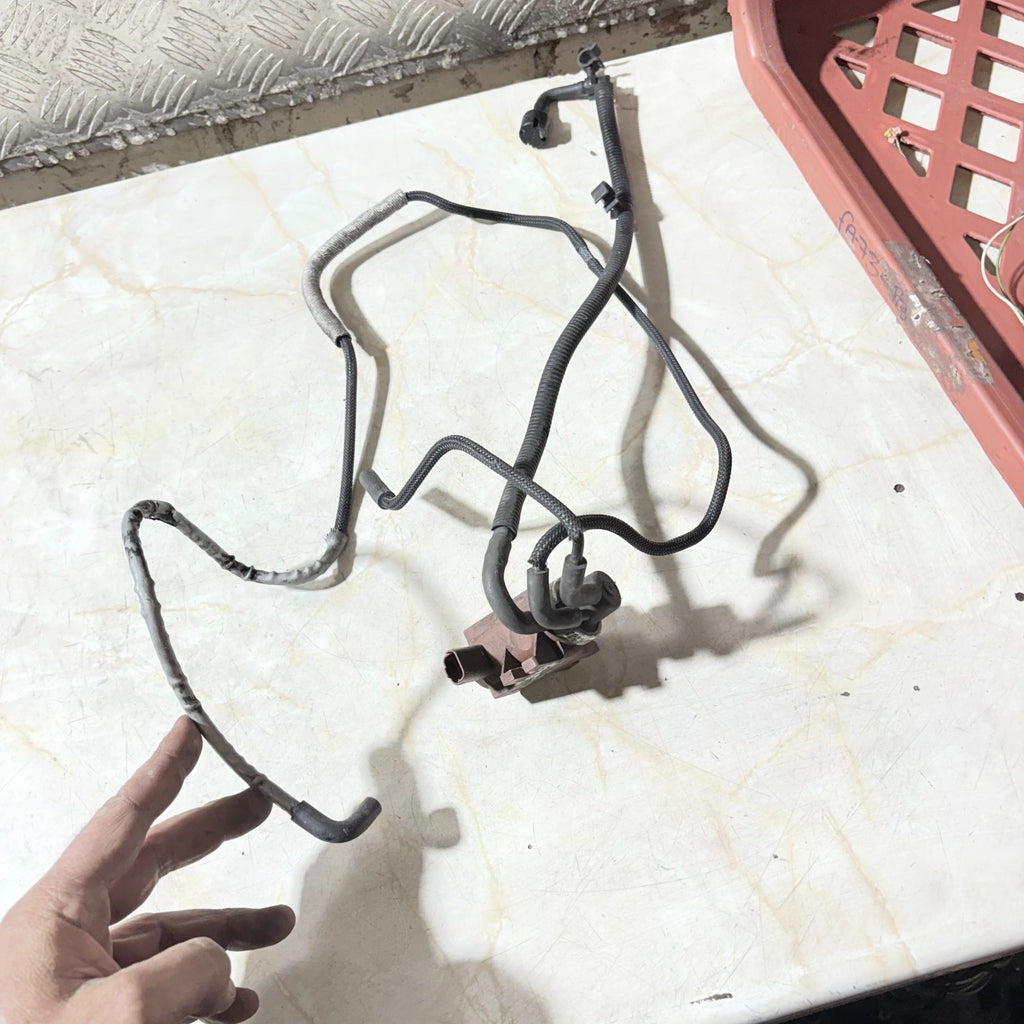 MAZDA 3 2005 VACUUM SOLENOID VALVE AND PIPES