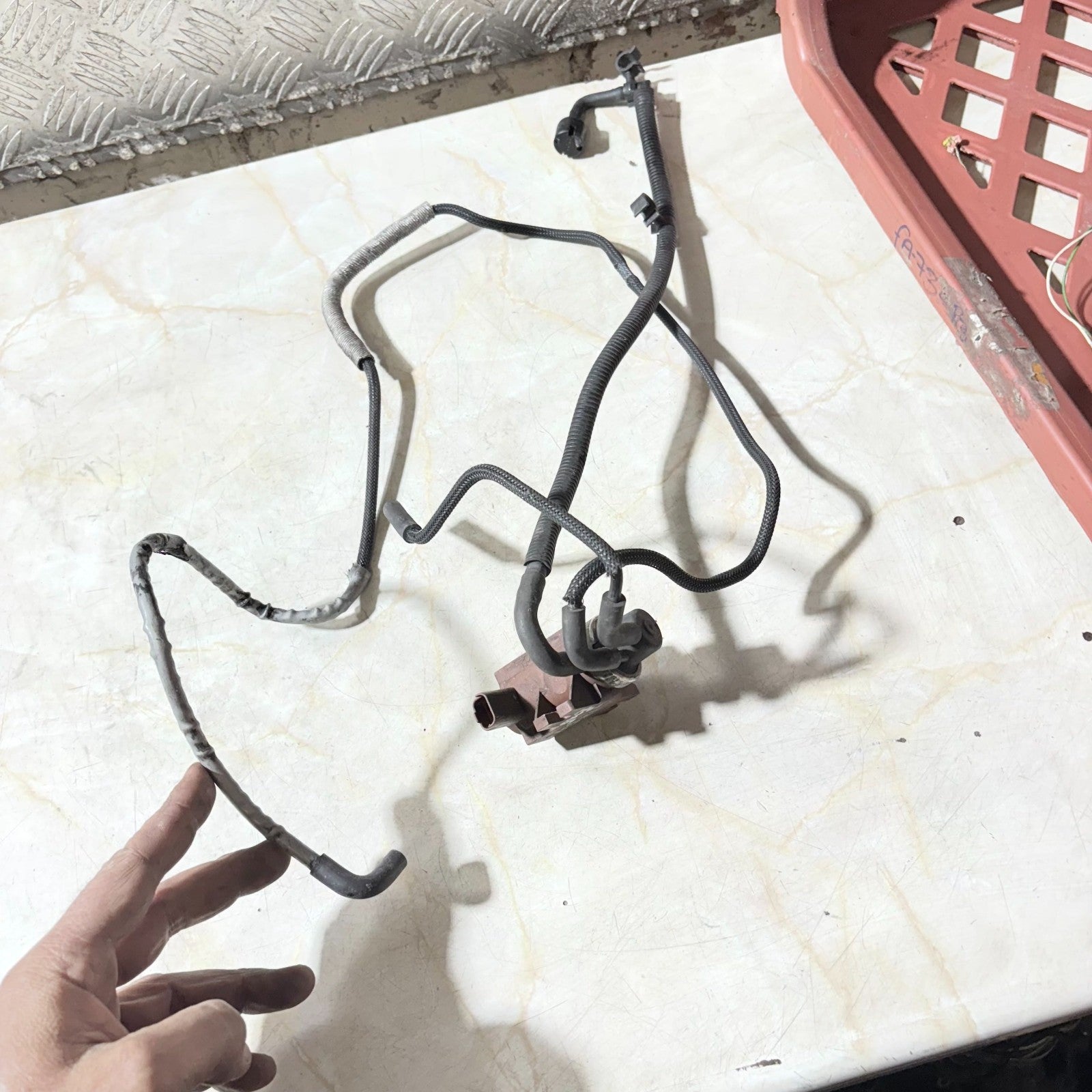 MAZDA 3 2005 VACUUM SOLENOID VALVE AND PIPES