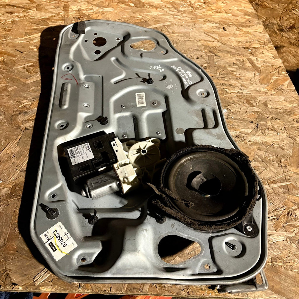 Volvo S40 V50 2004-2012 RHD Front Right Window Regulator 8679081RH 31253514