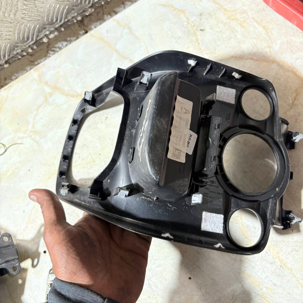 Ford Fiesta Mk7 2013-2017 Gear Stick & Heater Control Surround Trim