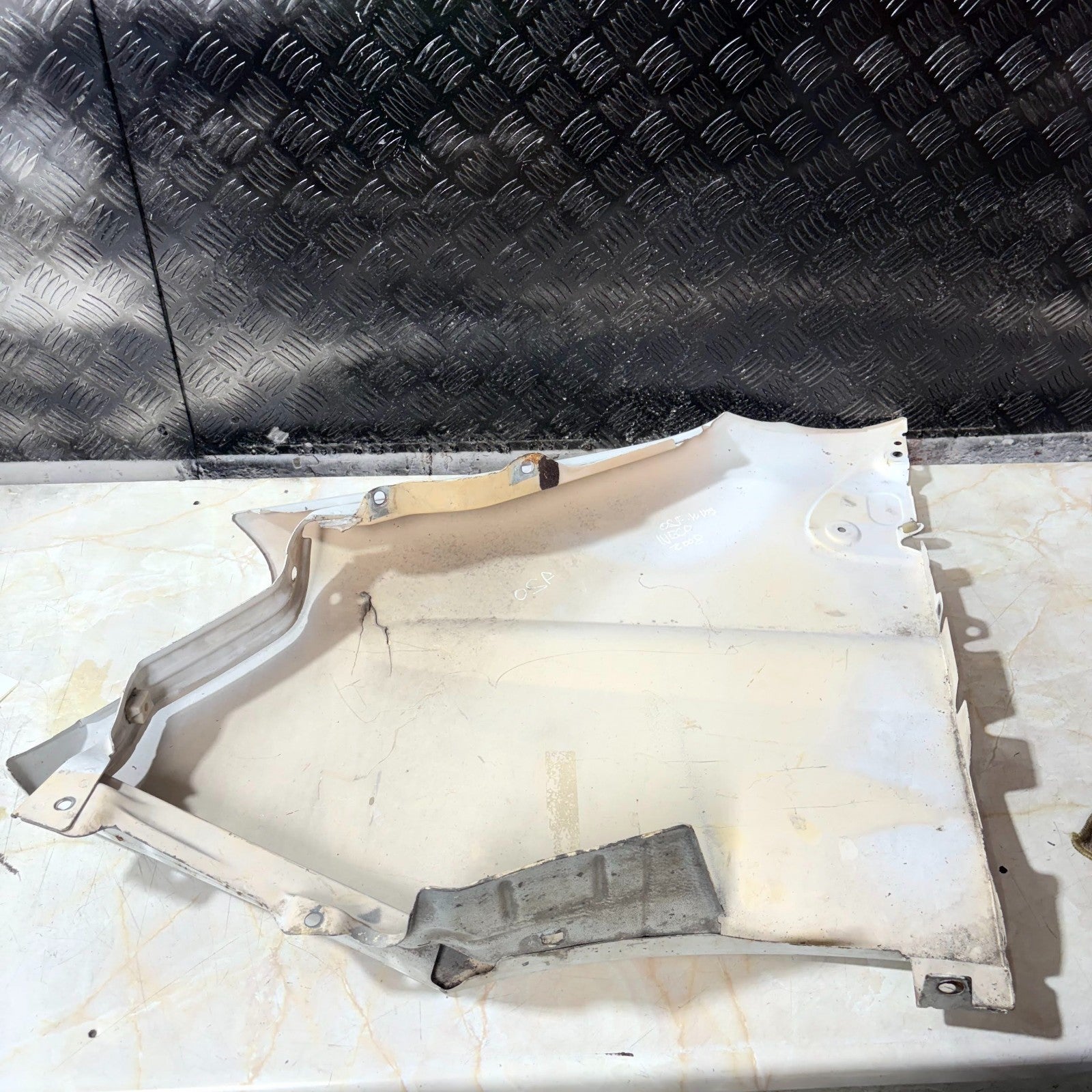 IVECO DAILY 35S12 MK4 MK5 2006-2014 OFFSIDE RIGHT FRONT WING FENDER PANEL WHITE