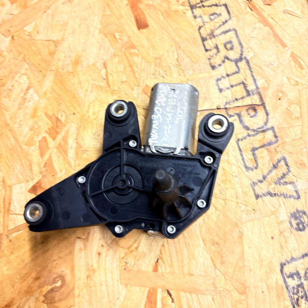 Renault Twingo Mk2 CN0 2007-2014 Rear Wiper Motor 8200311486
