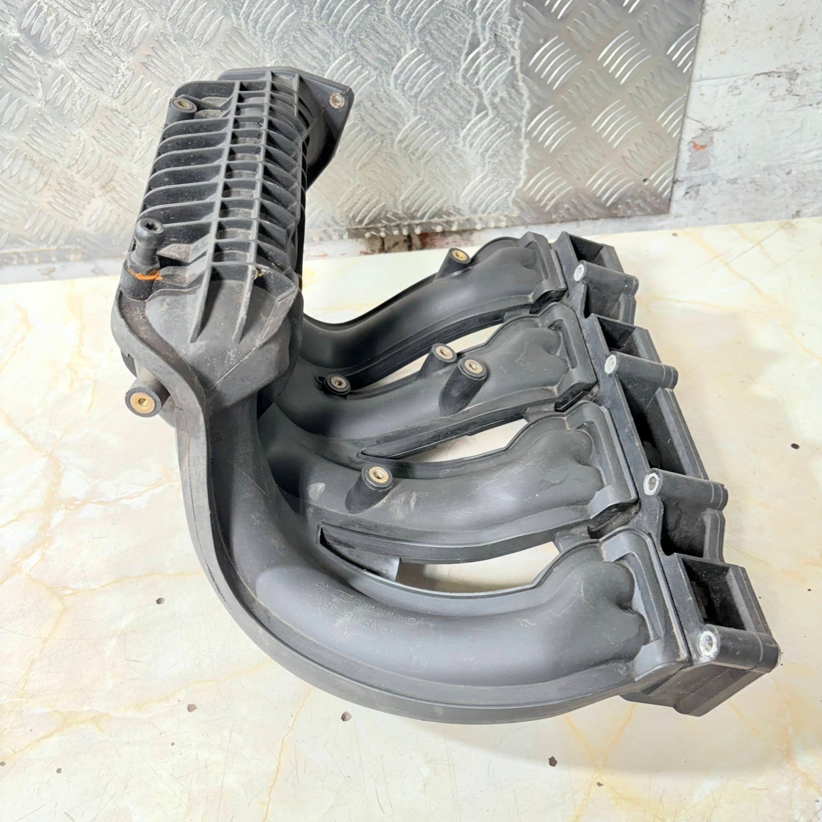 Mercedes C-Class W202 2.2 CDI Intake Manifold A6110901737 1997-2000 C200/C220