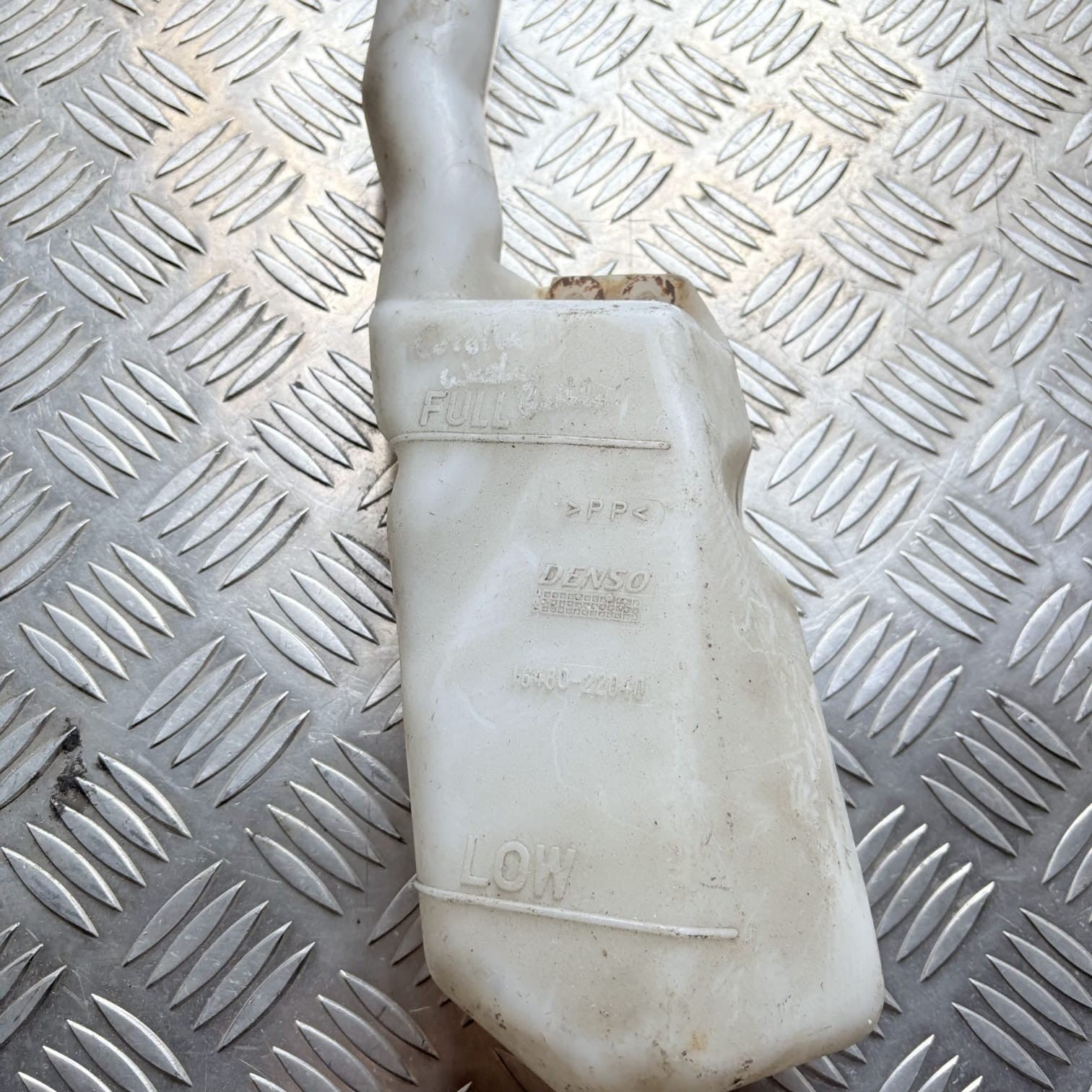 16480-22040 Coolant Reservoir Toyota Corolla (2001) 1.6 B 81KW 3P
