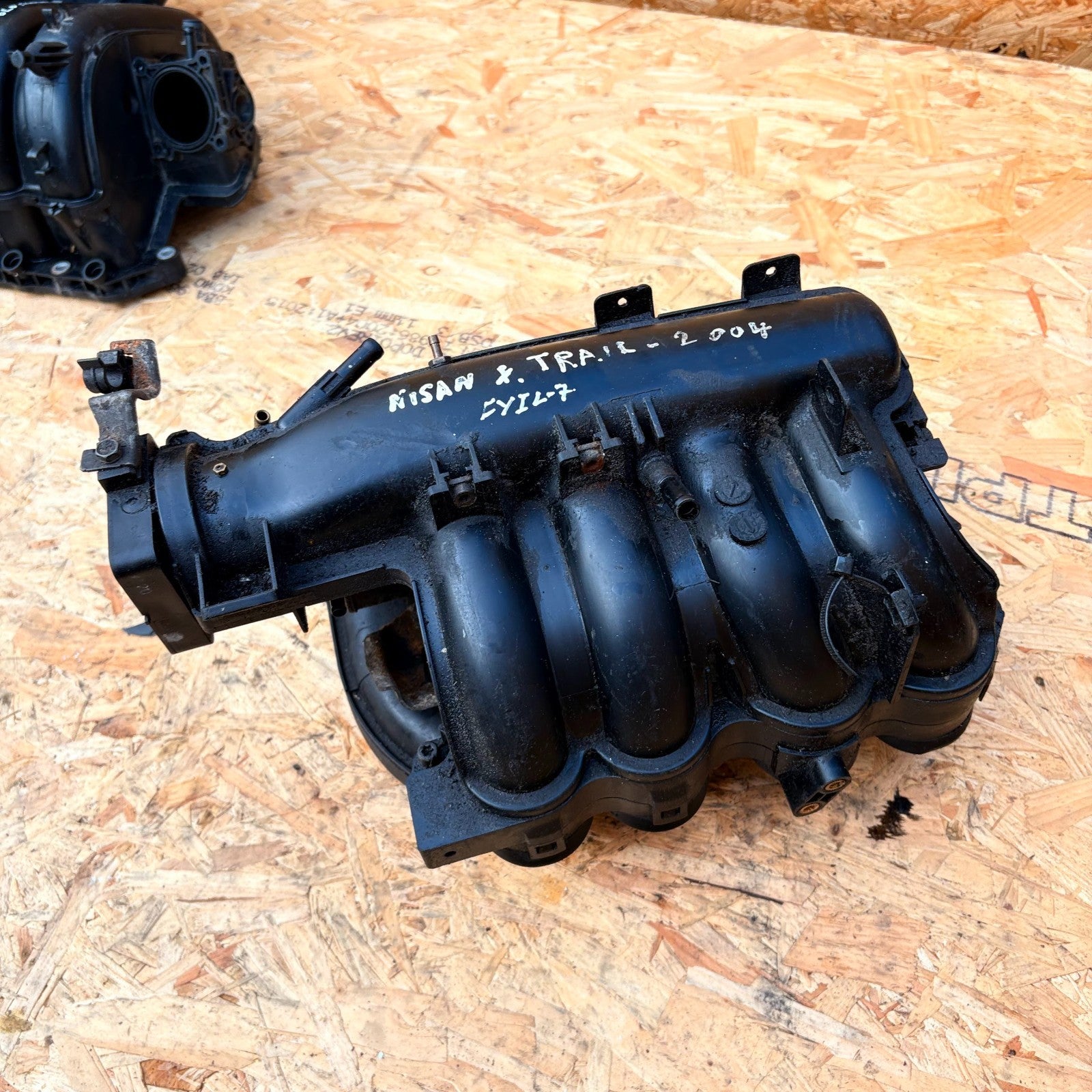 NISSAN X-TRAIL 2001-2007 INLET MANIFOLD
