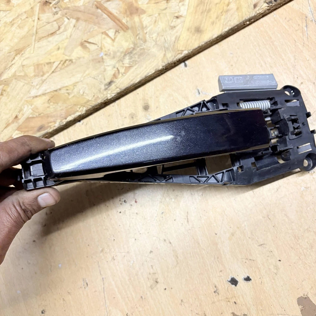 Opel Mokka 2013 N/S Front Outer Door Handle Black 5 Door