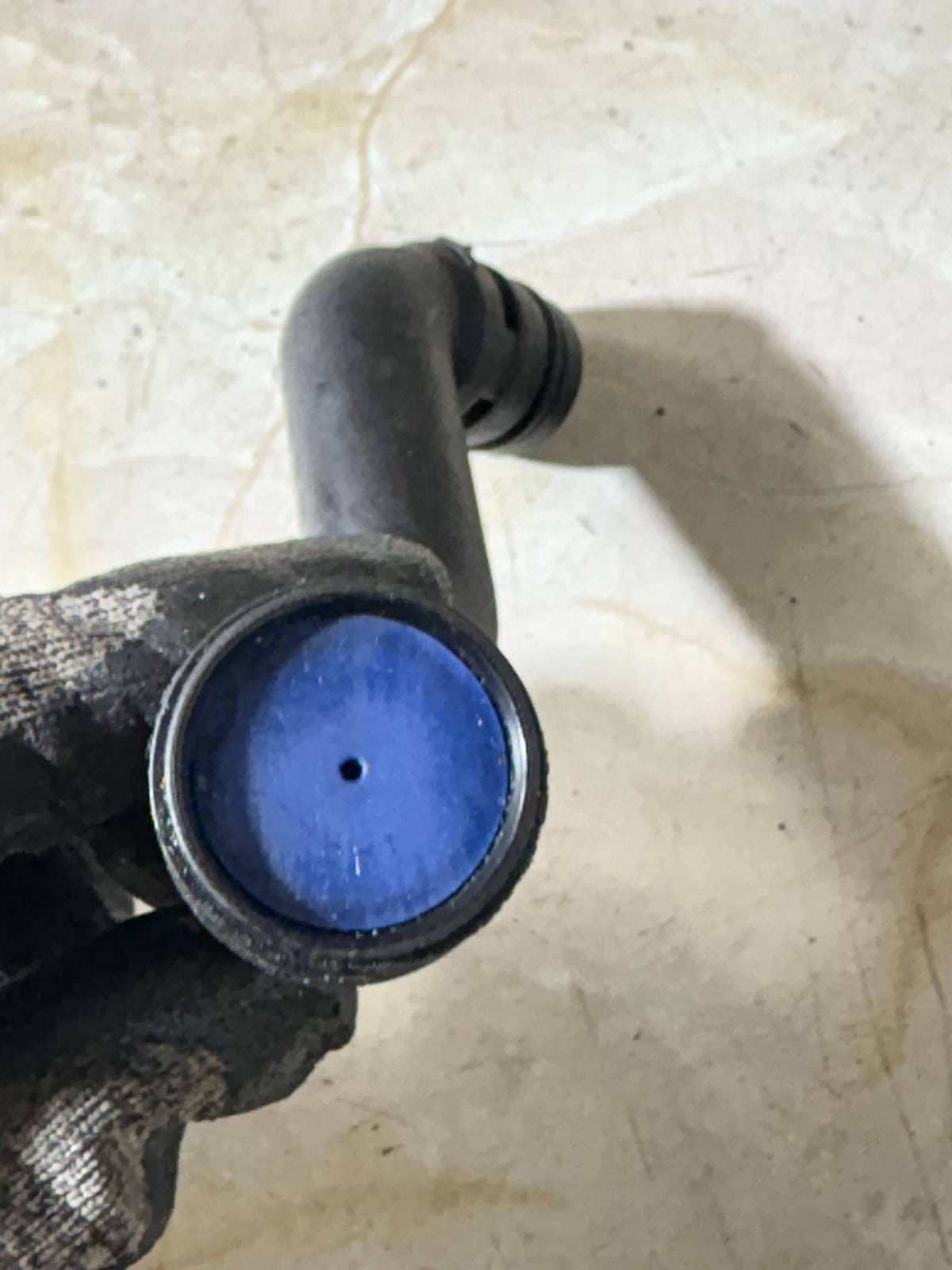 VOLKSWAGEN BREATHER HOSE PIPE 20012637B