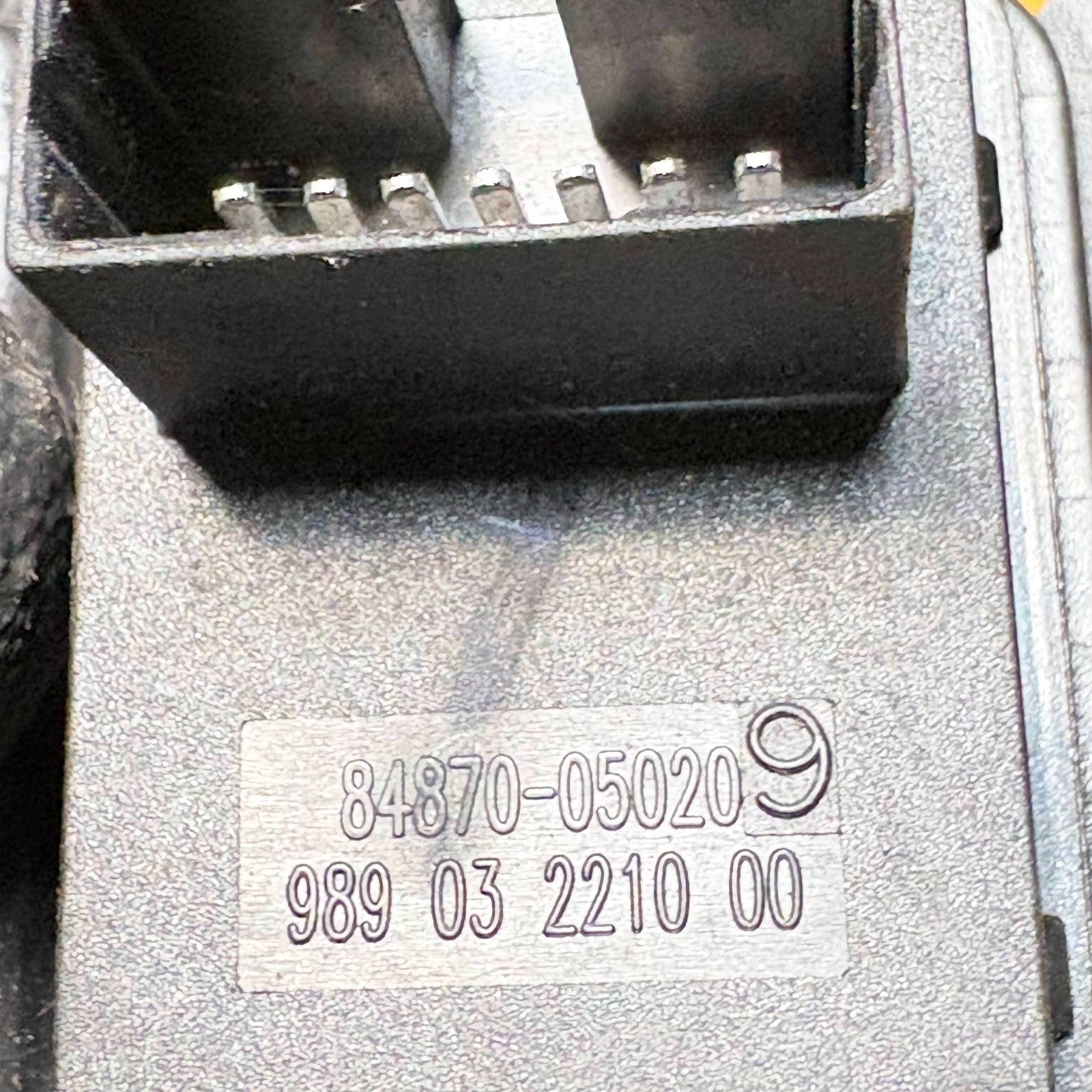 Mirror Switch Toyota Avensis 84870-05020 8487005020 989 03 2210 00 98903221000