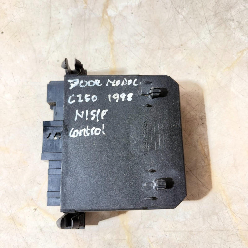 MERCEDES BENZ C250 FRONT LEFT SIDE DOOR CONTROL MODULE ECU 2088201326