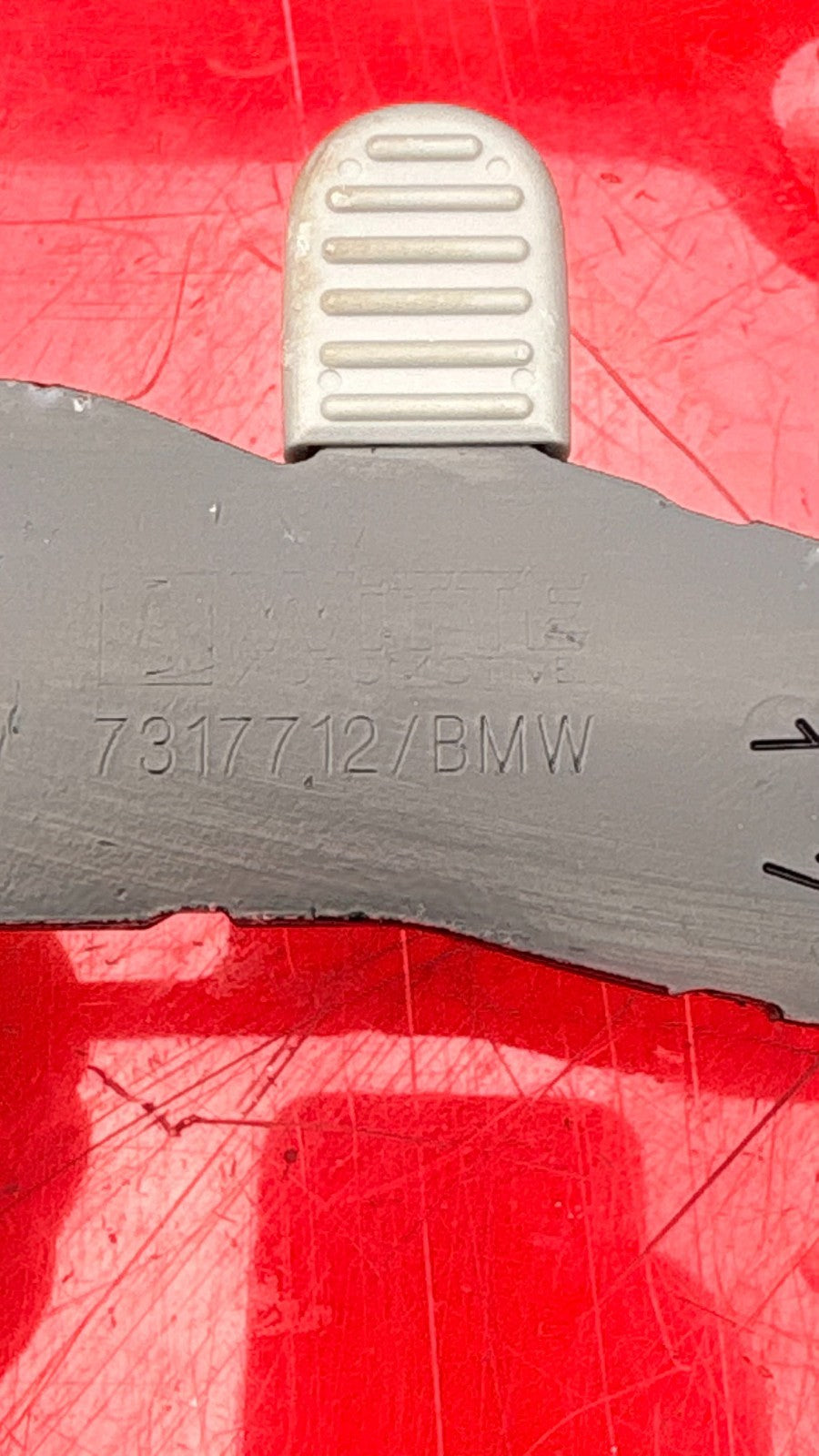 MINI 2014-2024 DRIVER SIDE REAR CARGO ADJUSTERS 7317712